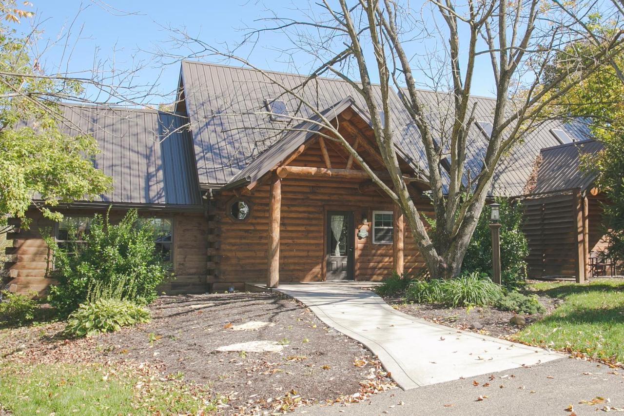 Hummingbird Haven Cabin By Amish Country Lodging Berlin Zewnętrze zdjęcie
